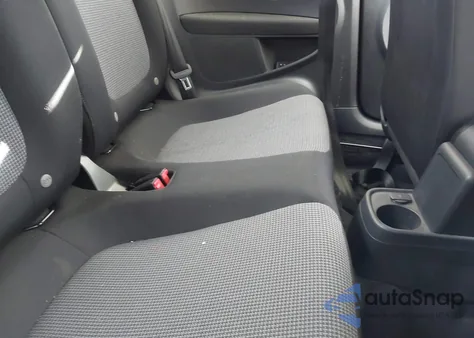 2019 Volkswagen Beetle 2.0T Final Edition Se/2.0T Final Edition Sel/2.0T S из США, поврежденный, VIN 3VWFD7ATXKM719379